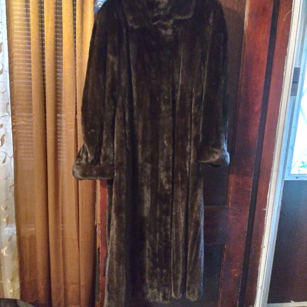 MINK FUR COAT (BLACK GLAMA) LIKE NEW